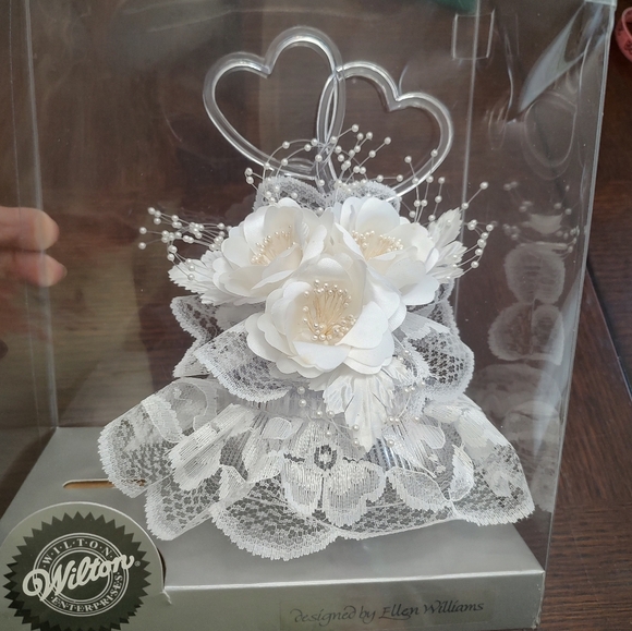 Wilton Simple Joys Wedding Cake Topper #103-150 Hearts Lace Roses Ellen Williams - Picture 11 of 14